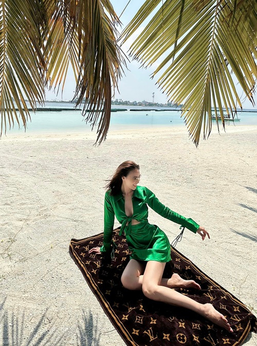 Lan Ngọc cho biết, cô là đại gia của chính mình. “Tài sản Ngọc tạo ra ở mức vừa phải, giúp cho mình có cuộc sống thoải mái và lo cho gia đình”, cô chia sẻ. Ảnh: FBNV