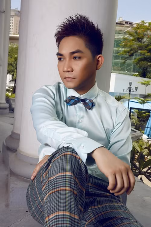 Phạm Khánh Hưng từng trải qua biến cố ly hôn. Nam ca sĩ và vợ cũ chia tay vì anh gia trưởng và kiểm soát thái quá. Ảnh: Petrotimes