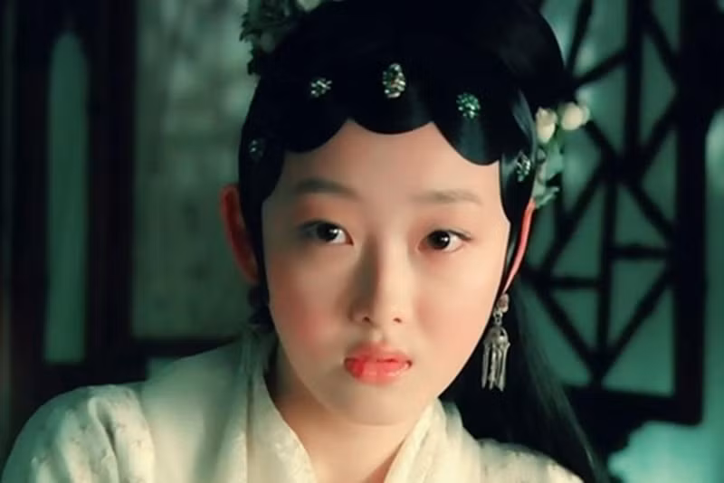 Tưởng Mộng Tiệp, sinh năm 1989, học ngành múa ballet tại Học viện múa Bắc Kinh. Năm 2008, cô được đạo diễn Lý Thiếu Hồng chọn đóng Lâm Đại Ngọc trong "Tân hồng lâu mộng”. Ảnh: Dân Việt