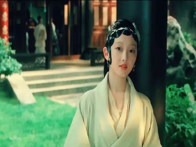 Đạo diễn Lý Thiếu Hồng cho biết, Tưởng Mộng Tiệp hội tụ các yếu tố như những mỹ nhân thời xưa gồm: mắt sáng, mày lá liễu, miệng chúm chím. Ảnh: Vietnamnet