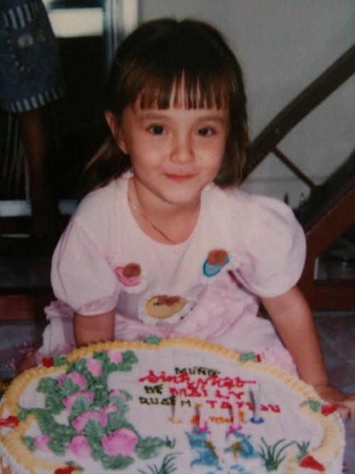 Ban đầu, bố của MLee không cho con gái theo nghề ca sĩ nhưng sau khi thấy MLee học hát 2 năm chăm chỉ, bố của cô cũng mềm lòng.