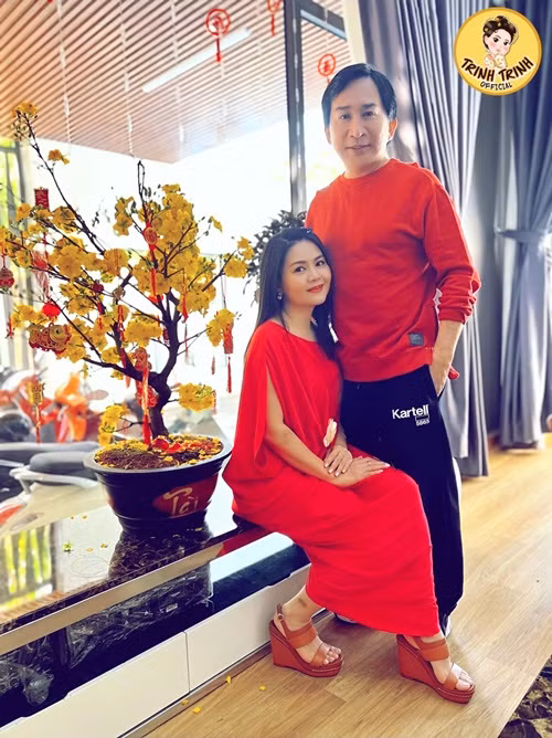 Vợ chồng Kim Tử Long đang sống trong biệt thự triệu đô ở TP.HCM.