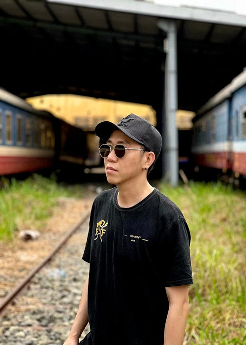 Bạn thân của Trấn Thành nói thêm: “Bao lần nghệ sĩ bị tung tin đồn nhảm, chúng tôi chỉ biết im lặng cho qua. Kể cả những tin đồn được xác thực là giả, chính những người đồn lại xem như chưa có gì. Vậy ai sẽ trả lại danh dự cho chúng tôi?”. Ảnh: FBNV