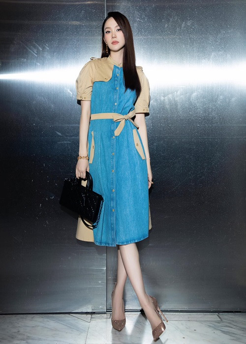 Bí quyết mặc đẹp của Minh Hằng khi mang thai là diện những chiếc váy dáng suông vừa vặn với cơ thể.