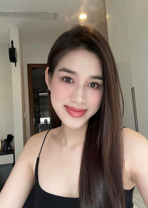 Đỗ Thị Hà và Kim Duyên cạnh tranh giải Vẻ đẹp vượt thời gian 2022 cùng hơn 60 người đẹp khác.