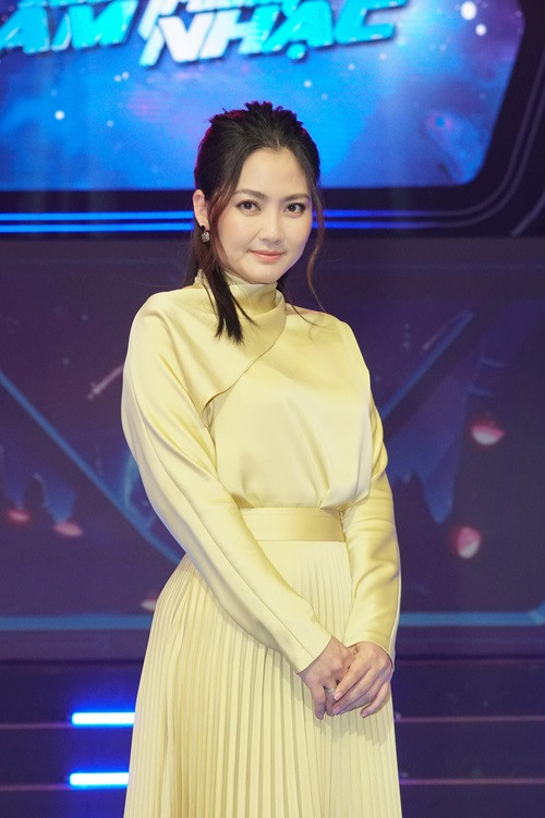 Sự nghiệp của Ngọc Lan ngày càng thuận lợi. Năm 2020, cô giành giải Nữ diễn viên truyền hình xuất sắc tại lễ bế mạc Liên hoan Truyền hình toàn quốc nhờ phim "Luật trời". Năm 2021, Ngọc Lan gây ấn tượng với phim "Mặt nạ gương". Ngoài đóng phim, cô còn làm MC. Ngọc Lan dẫn chương trình Bạn muốn hẹn hò, Gõ cửa thăm nhà.