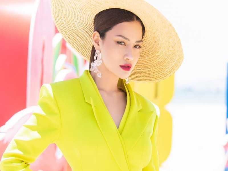 Năm 2008, Vũ Thu Phương được mời casting vai thứ chính bộ phim “Shanghai” của Harvey Weinstein. Ngay sau lễ ra mắt phim tại Los Angeles, ông trùm Hollywood đã gọi thẳng Vũ Thu Phương lên phòng riêng khách sạn để “họp” với lời hứa hẹn giúp cô có được hợp đồng đóng phim.