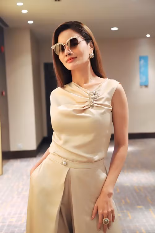 Vũ Thu Phương từng trầm cảm sau sinh. Khi mang thai, cô tăng cân khá nhiều. Sau sinh, nữ người mẫu không lấy lại vóc dáng như cũ. May mắn thay, Vũ Thu Phương đã vượt qua được giai đoạn đó.