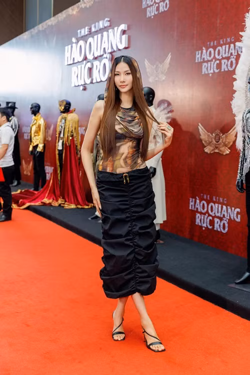 Hoàng Thùy dự sự kiện của Đàm Vĩnh Hưng cách đây không lâu.