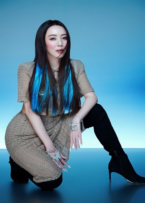 Đến khi nổi tiếng, nhận cát-sê cao, Thu Trang vẫn tự ti về quá khứ nghèo khó. Cô chia sẻ trên Zing năm 2015: “Gặp người nói giỏi, ăn mặc sành điệu, tôi thấy mình thật nhỏ bé, tự nhiên có cảm giác thu mình lại”.