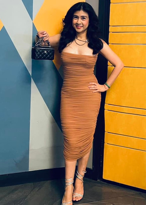 Trên trang cá nhân, diễn viên Kim Thư vừa chia sẻ loạt ảnh tham gia một buổi ra mắt phim.