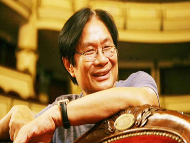 Trong lần hiếm hoi chia sẻ về hôn nhân, vợ nhạc sĩ Dương Thụ cho biết, ở đời thường, cả hai chia nhau làm việc nhà, chăm sóc cây cối, vườn tược, luôn cố gắng cùng ăn một bữa cơm trong ngày ở nhà. Ảnh: Công an nhân dân