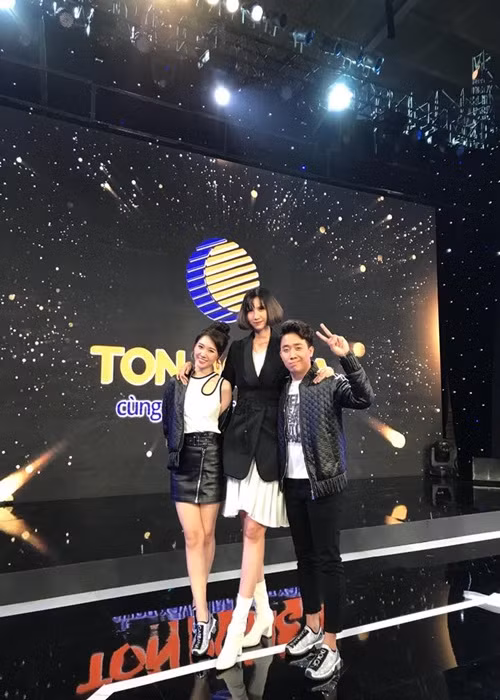 Hồng Xuân dìm hàng nhiều sao Việt.