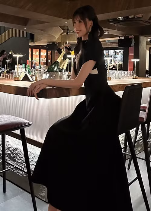 Hồng Xuân chưa trở lại với sàn diễn thời trang sau 4 tháng thay van tim.