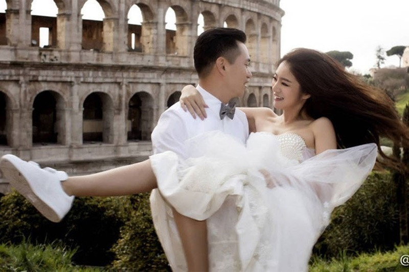 Trước khi Trần Vinh Luyện vướng vòng lao lý, hôn nhân của anh và An Dĩ Hiên đầy viên mãn. Ảnh: Ifeng