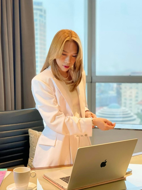 Không chỉ Tuấn Hưng bị lợi dụng hình ảnh để bán vé, Mỹ Tâm cũng rơi vào trường hợp tương tự.