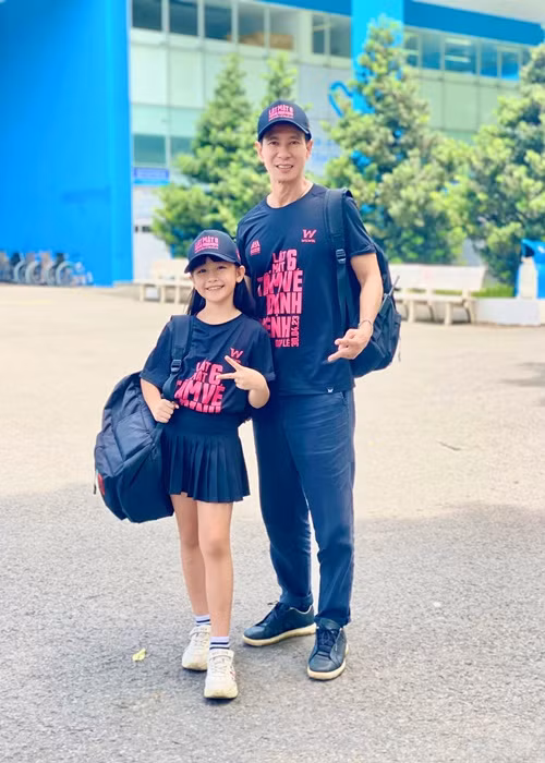 Chan dung sao nhi dong “Lat mat 6” cua Ly Hai