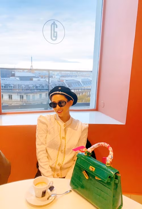 Không chỉ xinh đẹp, Ivy Lê hiện tại còn giàu có. Cô kiếm đến vài tỷ mỗi tháng nhờ kinh doanh.