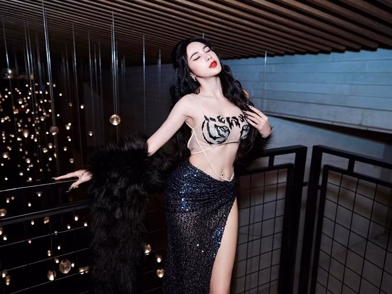 Thi thoảng, Thủy Tiên tham gia sự kiện giải trí. Ảnh: FBNV