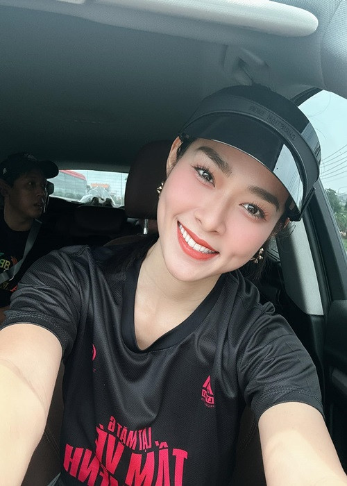 Diệp Bảo Ngọc đi quảng bá phim “Lật mặt 6: Tấm vé định mệnh” ở Đồng Nai và Bình Dương.