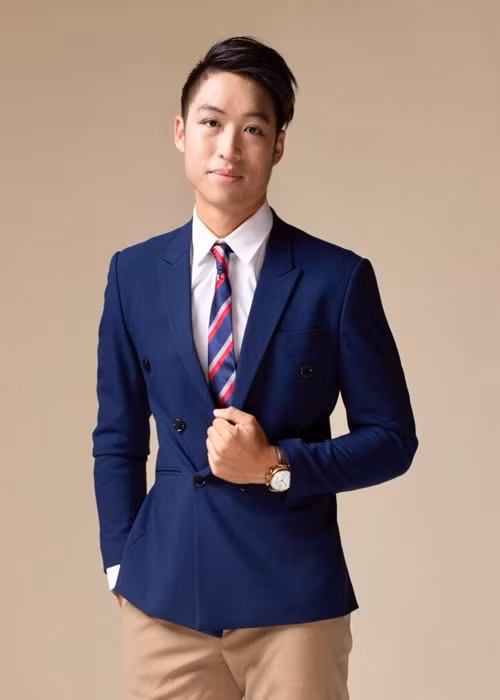 Con trai Hồng Vân từng theo học ngành đạo diễn khoa Điện ảnh, Trường cao đẳng Nghệ thuật Điện ảnh và Truyền thông Dodge (Dodge College of Film and Media Arts), trực thuộc Đại học Chapman (trường tư hàng đầu bang California). Ảnh: FBNV