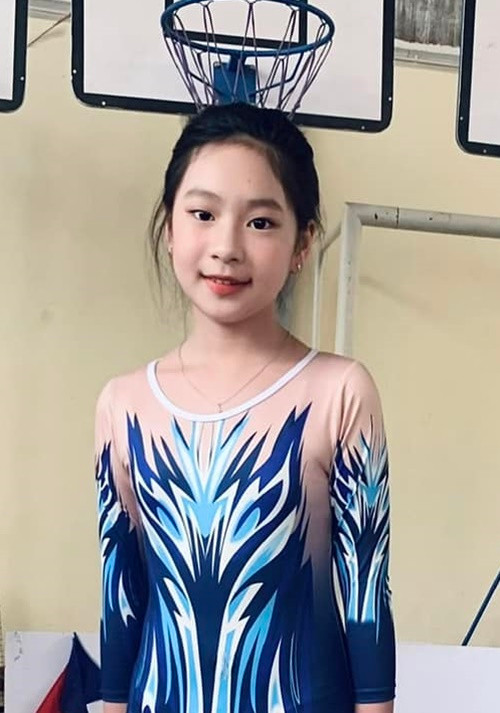 Càng lớn, Cherry càng xinh xắn, dịu dàng.