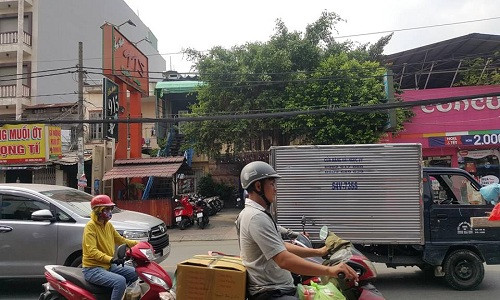 Mâu thuẫn trong nhà hàng ẩm thực 915, khách bị đánh đến tàn phế - Hình 2 Mau thuan trong nha hang am thuc 915, khach bi danh den tan phe-Hinh-2