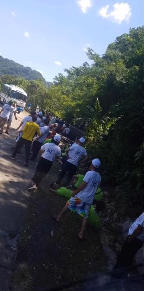 Nhận được thông tin về vụ việc, đồng chí Phó Thủ tướng Thường trực Chính phủ, Chủ tịch UBATGTQG yêu cầu Lãnh đạo UBND tỉnh Quảng Bình chỉ đạo các cơ quan chức năng, huy động tối đa lực lượng cùng nhân dân tập trung cứu hộ, cứu nạn với nỗ lực cao nhất nhằm giảm thiểu thiệt hại về người;