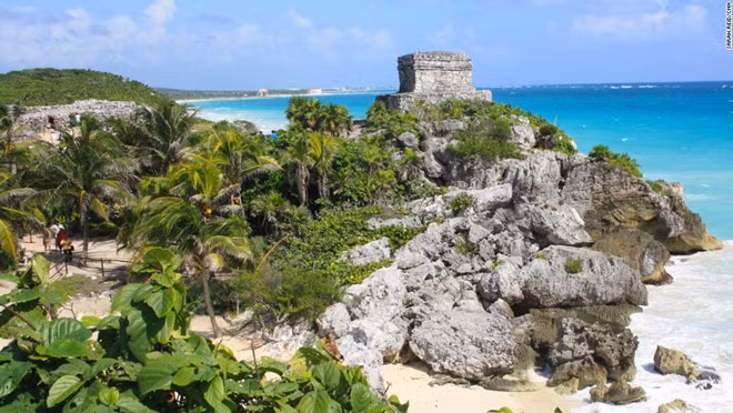 Tulum ở Mexico là một trong những thành phố cuối cùng được người Maya xây dựng và sinh sống. Thành phố này từng là trung tâm thương mại quan trọng.