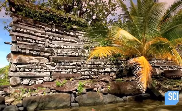 Nhà khoa học Mark McCoy công tác tại ĐH Southern Methodist ở Texas, Mỹ đồng thời cũng chính là người đã phân tích các phát hiện trên cho rằng, Nan Madol có thể là một thành phố thủ phủ thời cổ đại.