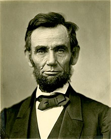 Tổng thống thứ 16 của Mỹ Abraham Lincoln (1809-1865) nổi tiếng với việc dẫn dắt nước Mỹ đi qua cuộc Nội chiến đẫm máu. Ông là một trong những vị tướng nổi tiếng nhất lịch sử Mỹ.