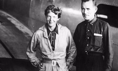 Gia thuyet soc: Nguoi phu nu dau tien bay xuyen DTD bi giet