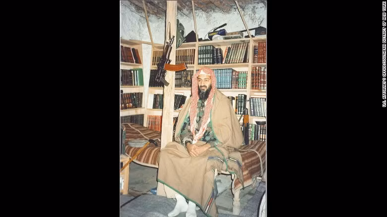 CIA cũng cho biết không tìm thấy bất cứ hình ảnh khiêu dâm nào trong máy tính của bin Laden.