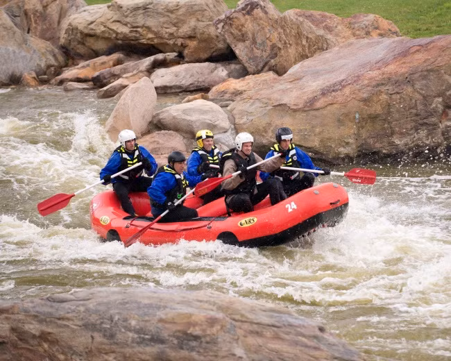 Trước khi diễn ra một sự kiện quan trọng, lực lượng mật vụ Mỹ sẽ tập huấn và diễn tập để đề phòng bất cứ tình huống nào có thể xảy ra như nổ súng, đánh bom hay sẵn sàng đỡ đạn cho Tổng thống Mỹ...