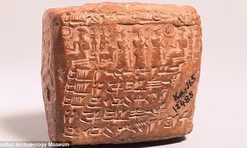 Sung sot hop dong hon nhan 4.000 nam tuoi