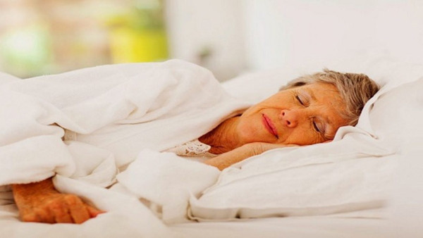 Thực tế, “giấc ngủ rác” là khái niệm được Hiệp hội Giấc ngủ Anh đưa ra. Nó được ví giống như “thực phẩm rác”. Các nhà khoa học tin rằng, thời gian ngủ không đủ và chất lượng giấc ngủ thấp có thể gây hại sức khỏe. Thậm chí, tác động của nó còn khủng khiếp hơn cả chứng mất ngủ.