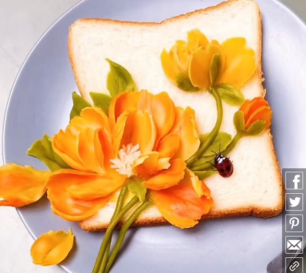 Hiện tại, ngoài việc trang trí những lát bánh mì bằng họa tiết hoa lá, Jangcaicai còn tạo hình các loại côn trùng xinh xắn như bướm, bọ rùa.