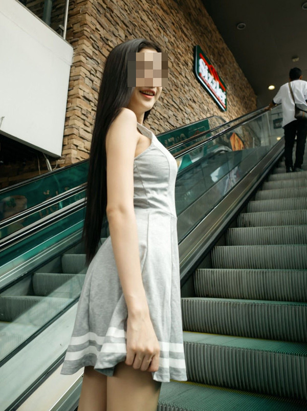 Sự việc nhanh chóng thu hút các phương tiện truyền thông nước này. Quản lý cửa hàng nơi cô gái check-in cũng lên tiếng giải thích họ không cung cấp địa điểm chụp hình. Hành động của cô gái là tự phát, nhà hàng không dùng cách thức “bẩn” này để thu hút sự chú ý. (Ảnh: ET)