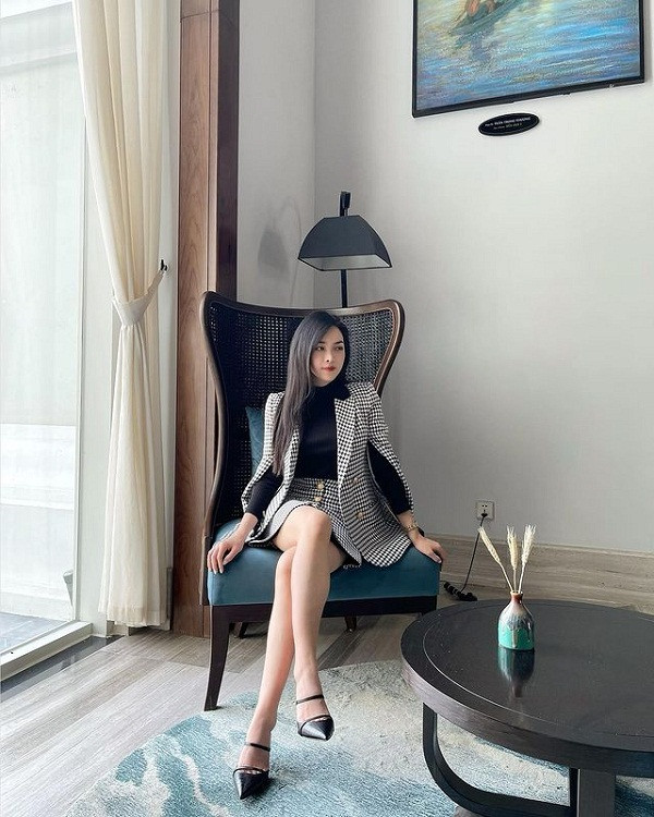 Không chỉ gây ấn tượng mạnh về nhan sắc, phong cách thời trang của Thanh Quỳnh cũng được đánh giá cao.