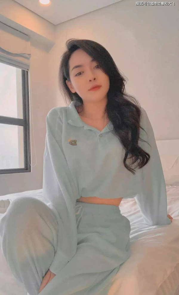 Không còn mặc cảm về vẻ ngoài, giờ đây Thanh Quỳnh thường xuyên đăng ảnh lên trang cá nhân.