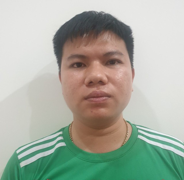 Tại thời điểm kiểm tra, phát hiện thông tin lưu trữ trên các thiết bị điện tử bao gồm: máy tính, điện thoại di động của Phan Văn Luân. Qua đó, xác định Luân đang tàng trữ 307 thông tin về tài khoản ngân hàng. Trong đó, có tối thiểu 52 tài khoản ngân hàng đang còn đăng nhập bằng ứng dụng của ngân hàng (app) internet banking (chuyển khoản, nhận chuyển khoản thông qua mạng internet) đang sử dụng được. Đến khi bị cơ quan Công an phát hiện, nhóm của Luân đã đăng ký được khoảng 13.000 tài khoản ngân hàng và các ví điện tử.