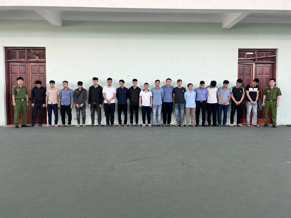 Hà Tĩnh: Triệt phá đường dây đánh bạc qua mạng quy mô hơn 100 tỷ Ha Tinh: Triet pha duong day danh bac qua mang quy mo hon 100 ty