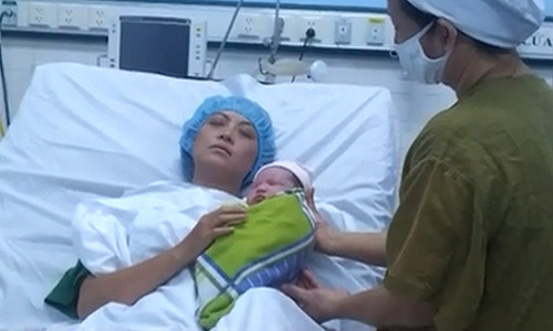 Nghen ngao canh chia lia sinh tu cua nguoi me ung thu