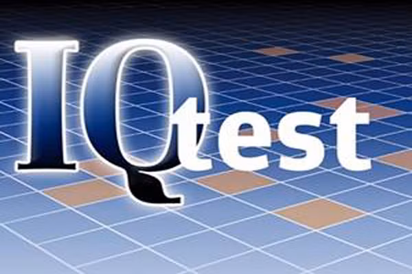 7. Chỉ số thông minh giữa hai giới. Các nghiên cứu tiến hành so sánh IQ của nam và nữ đã phát hiện, nam giới có xu hướng đạt điểm cao hơn trong nhận thức không gian, trong khi phụ nữ lại thiên hướng về phát triển ngôn ngữ và tình cảm. tuy có sự khác nhau nhưng IQ của họ hoàn toàn giống nhau.