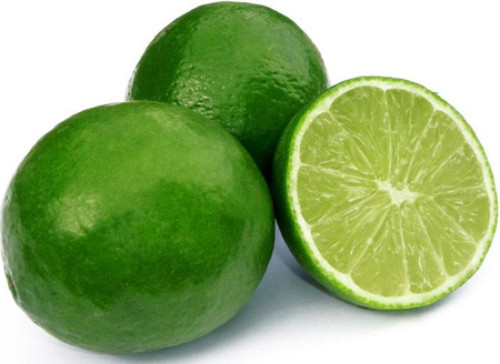 Chanh tươi không chỉ có tác dụng tẩy tế bào chết, giúp trắng da mà còn trị mụn bọc hiệu quả. Chanh tươi vắt lấy nước cốt, dùng tăm bông nhẹ nhàng thoa lên vết mụn. Các nốt mụn sẽ xẹp xuống vào sáng hôm sau. Vitamin C trong chanh có tác như một chất làm khô da, khiến nốt mụn nhanh chóng biến mất. Ảnh: chuthapdo