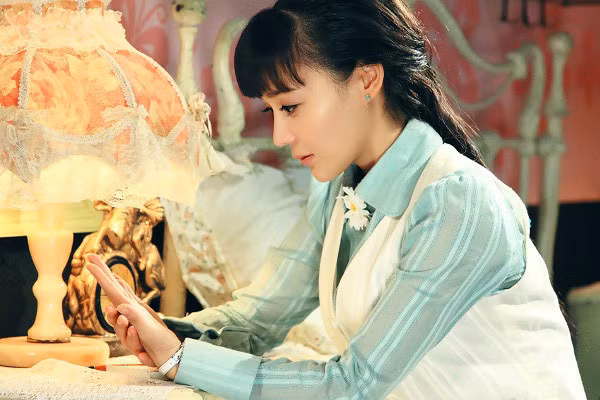 It ai biet “Yeu Giua Mua Xuan” la cai ten duoc dung de tranh “dop”-Hinh-3