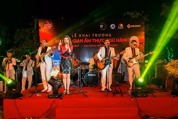 Du khach tan huong he soi dong tai Sun World Danang Wonders-Hinh-12