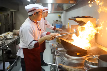 Indo Express: Dia diem am thuc moi noi khong the bo lo tai Da Nang-Hinh-2