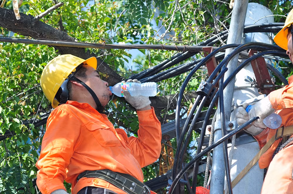 Tho dien Thu do lam 17 tieng trong ngay nang nong-Hinh-8