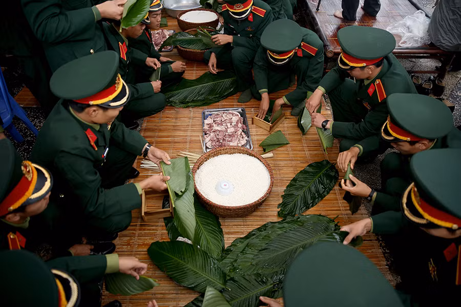 Quy Vi tam voc Viet dong hanh cung chuong trinh Tet y nghia-Hinh-2